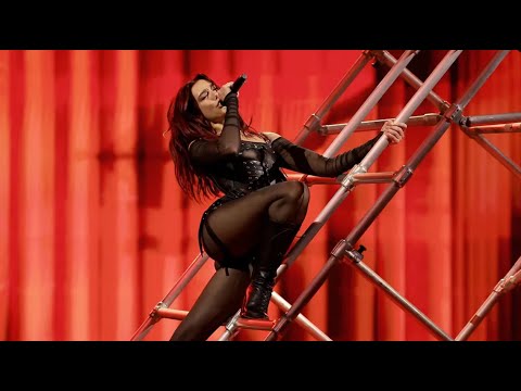 Dua Lipa – Training Season / Houdini (Live at The GRAMMYs 2024)